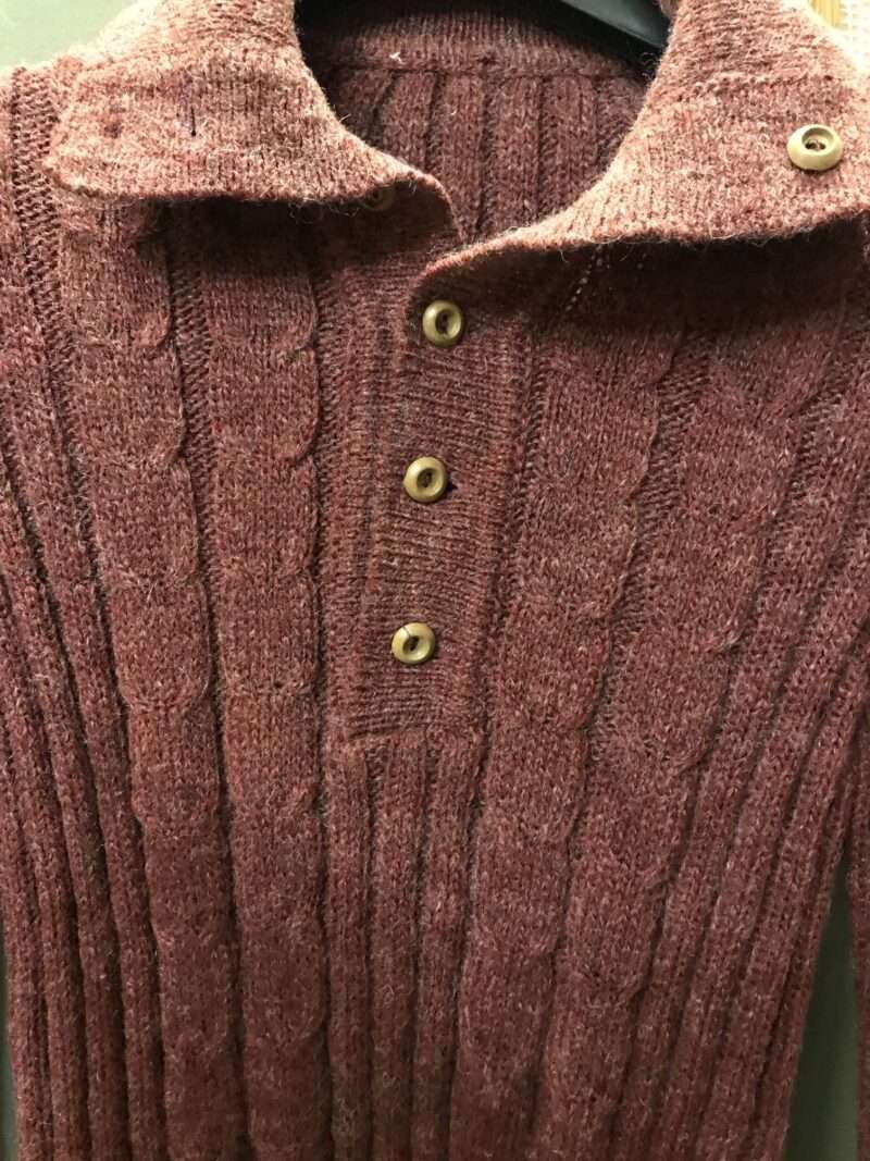 Pullover con bottoni e colletto 100% lana - immagine 2