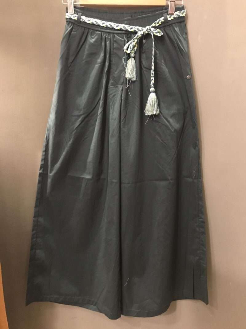 Pantaloni palazzo alla caviglia con cinturino Surkana
