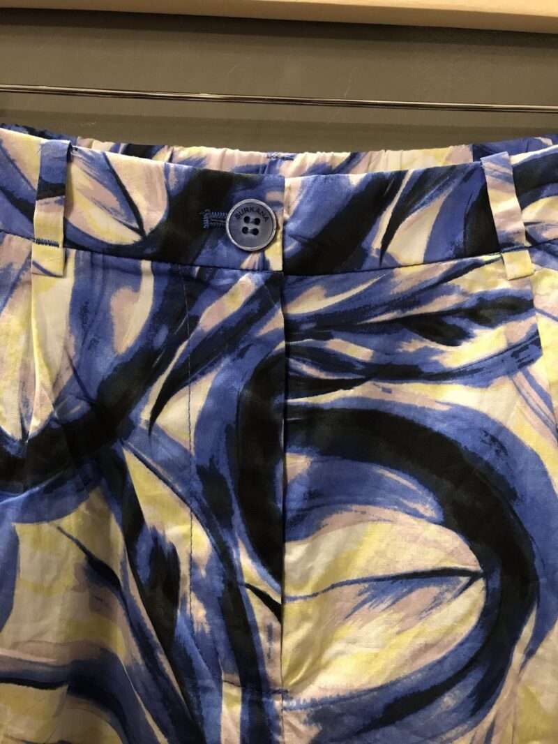 Pantaloncini in cotone stampato Surkana - immagine 3